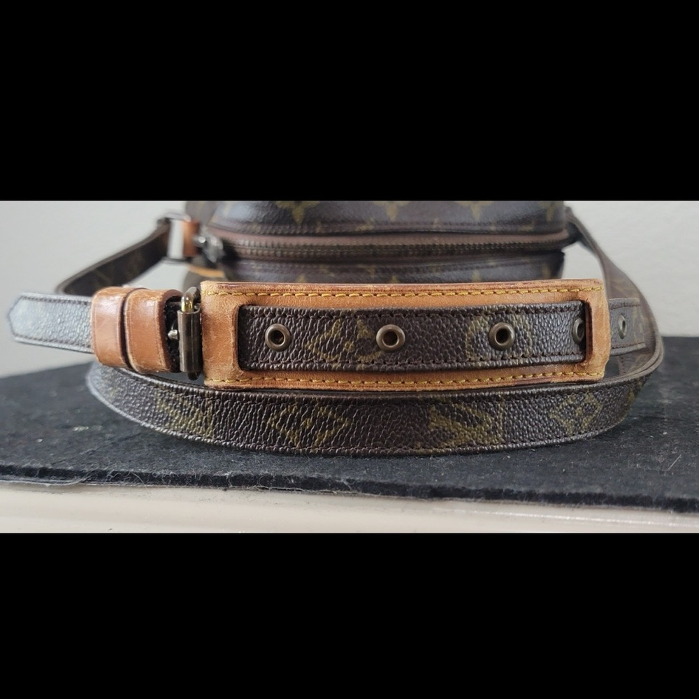 •LOUIS VUITTON• Vintage Monogram Amazone  crossbody bag - Picture 6 of 12